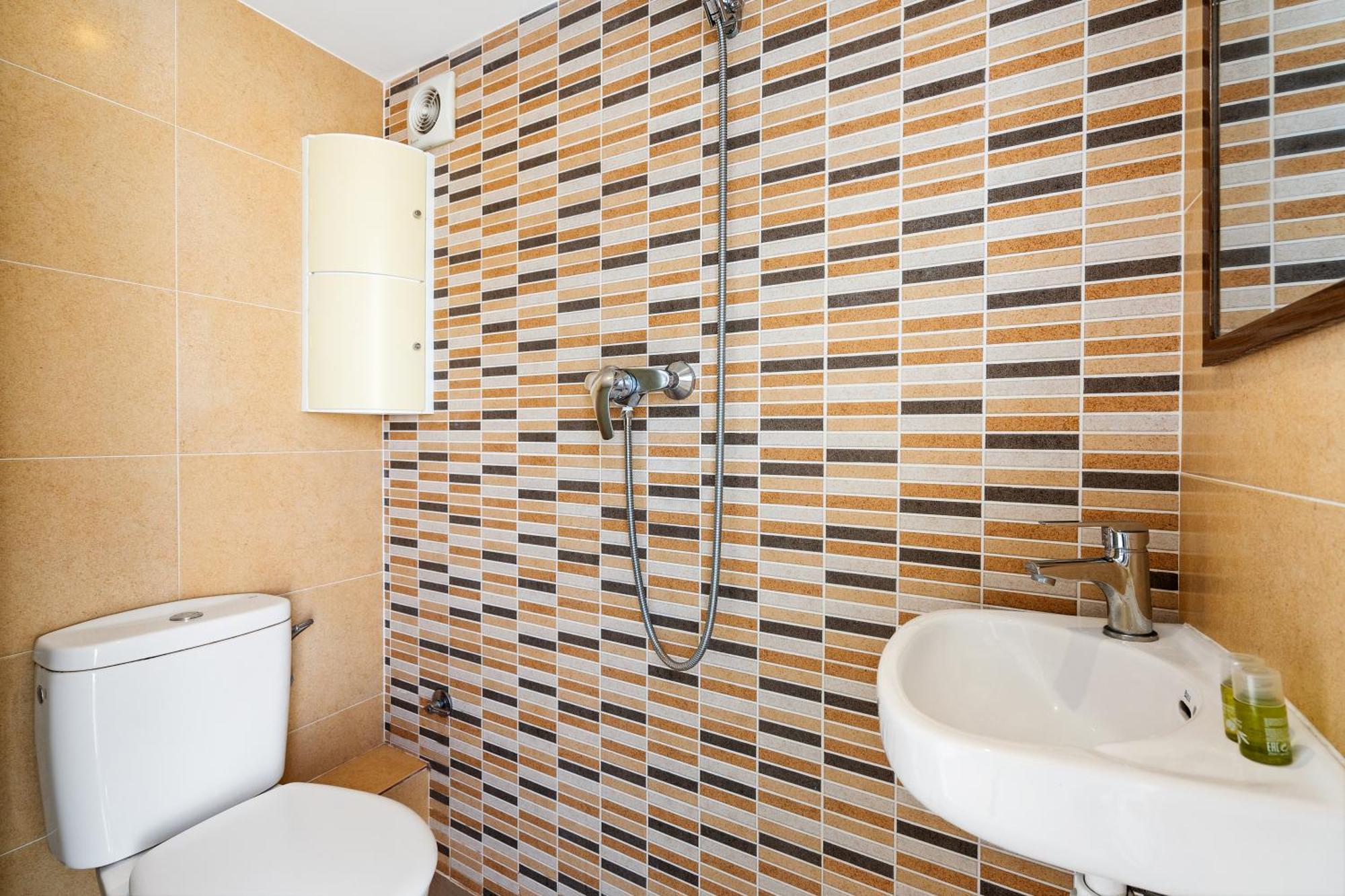 Apartamento Fridays Flats Bright & Breezy Barcelona Exterior foto
